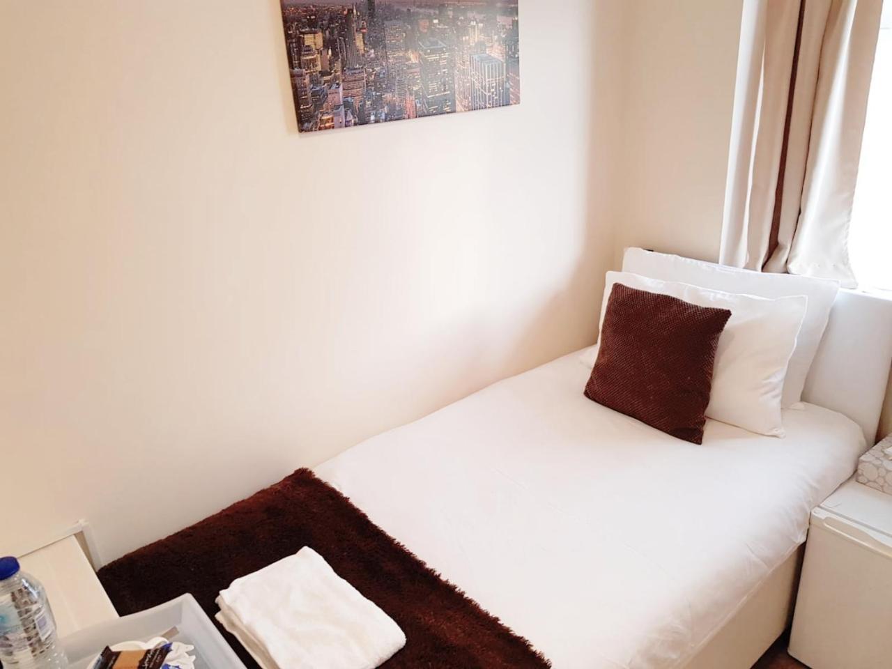 The 22 Bed & Breakfast