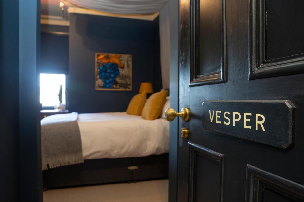 Hotel The Princess Victoria London