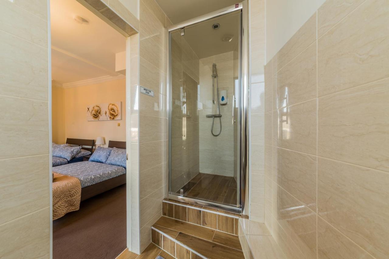 Easyroomlet