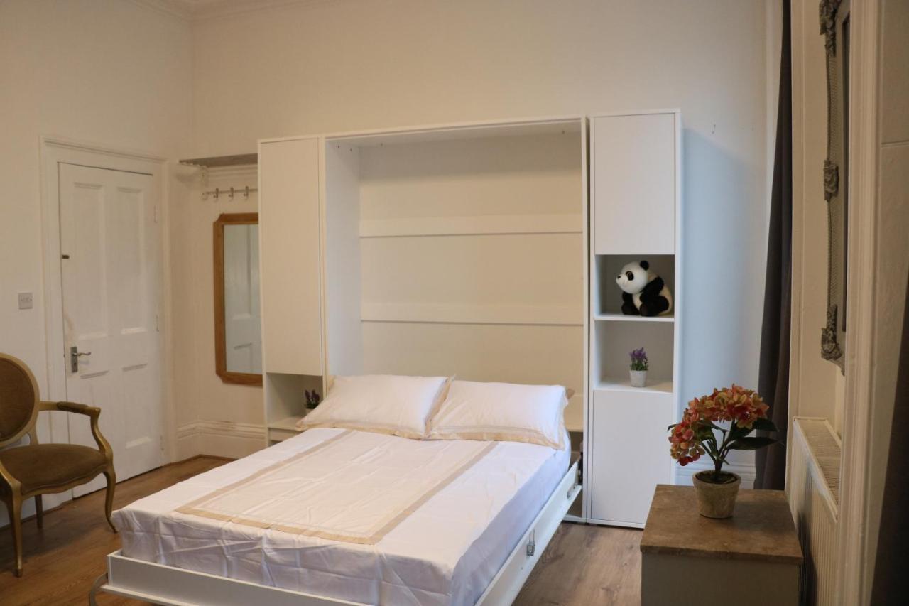Victoria Style Flat Near Victoria Station Hospedagem domiciliar Londres