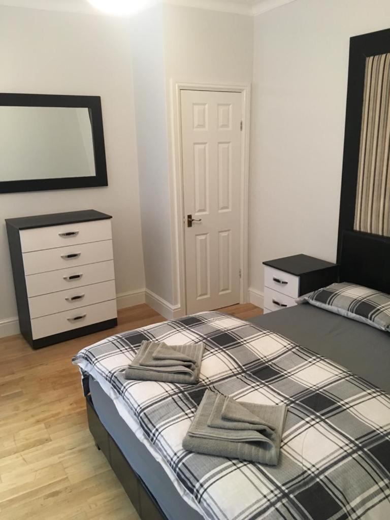 Apartment Quebec Court