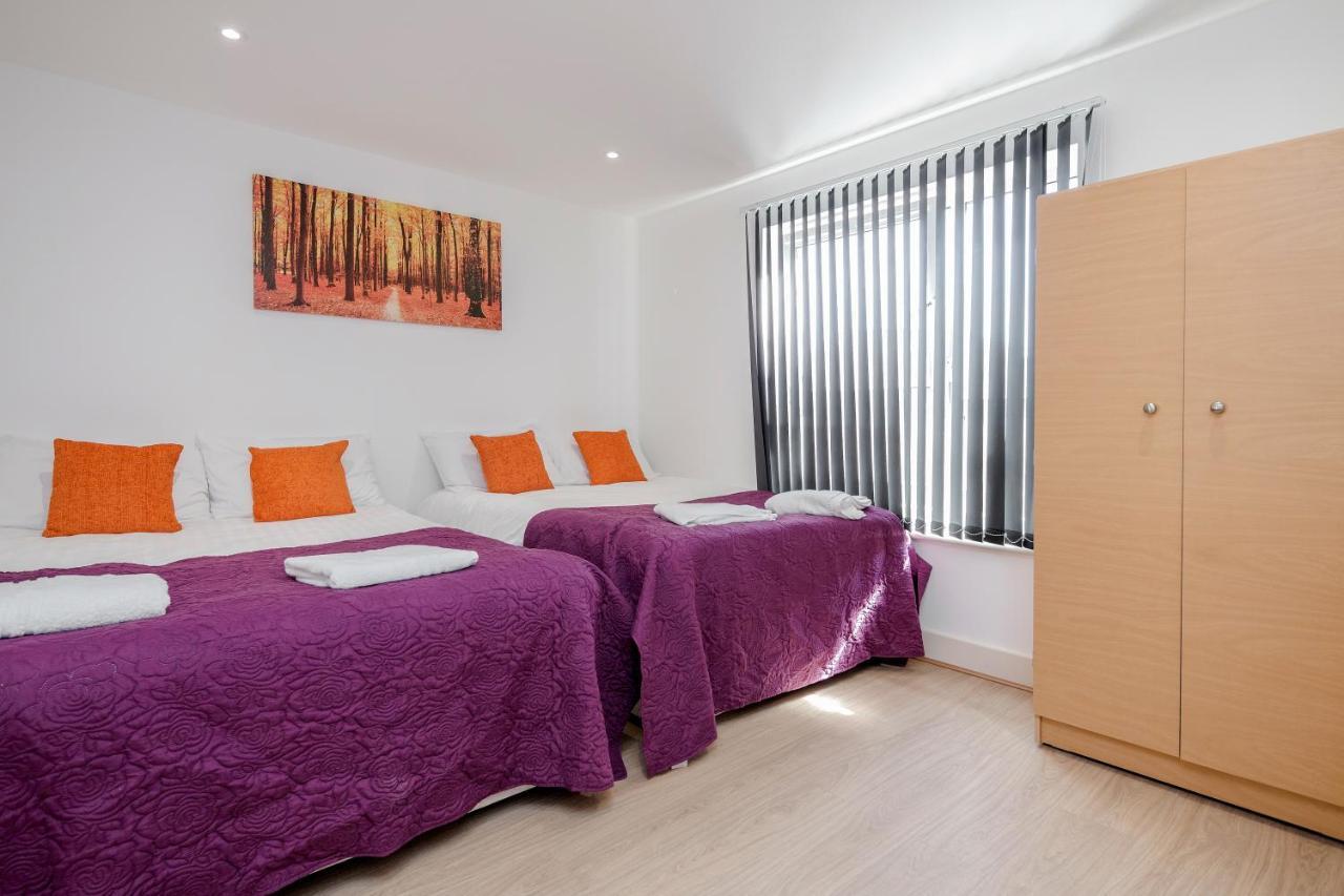 Cribextra E14 Apartment London