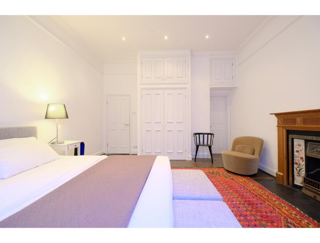 Apartment Edgware Rd, Paddington Spacious Sleeps 4 *