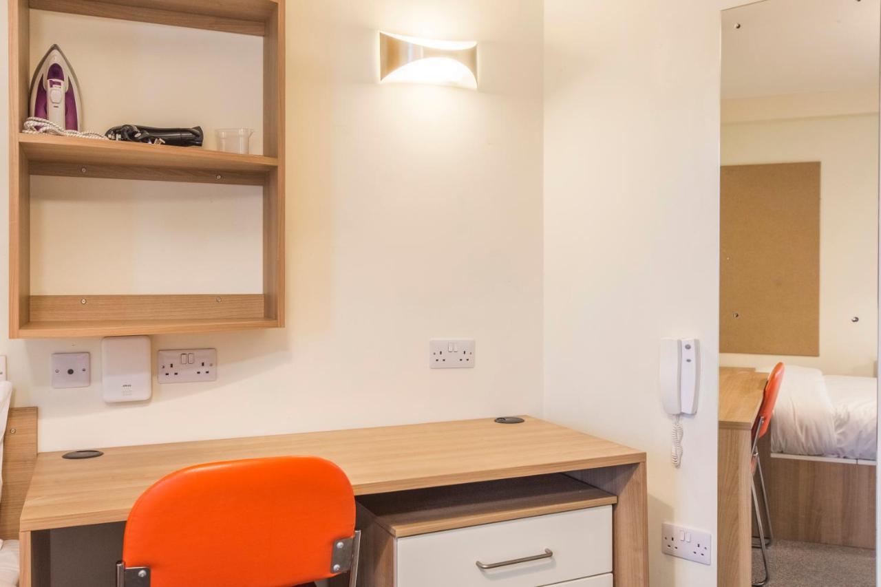 Ensuite Rooms, Southwark - Sk * London