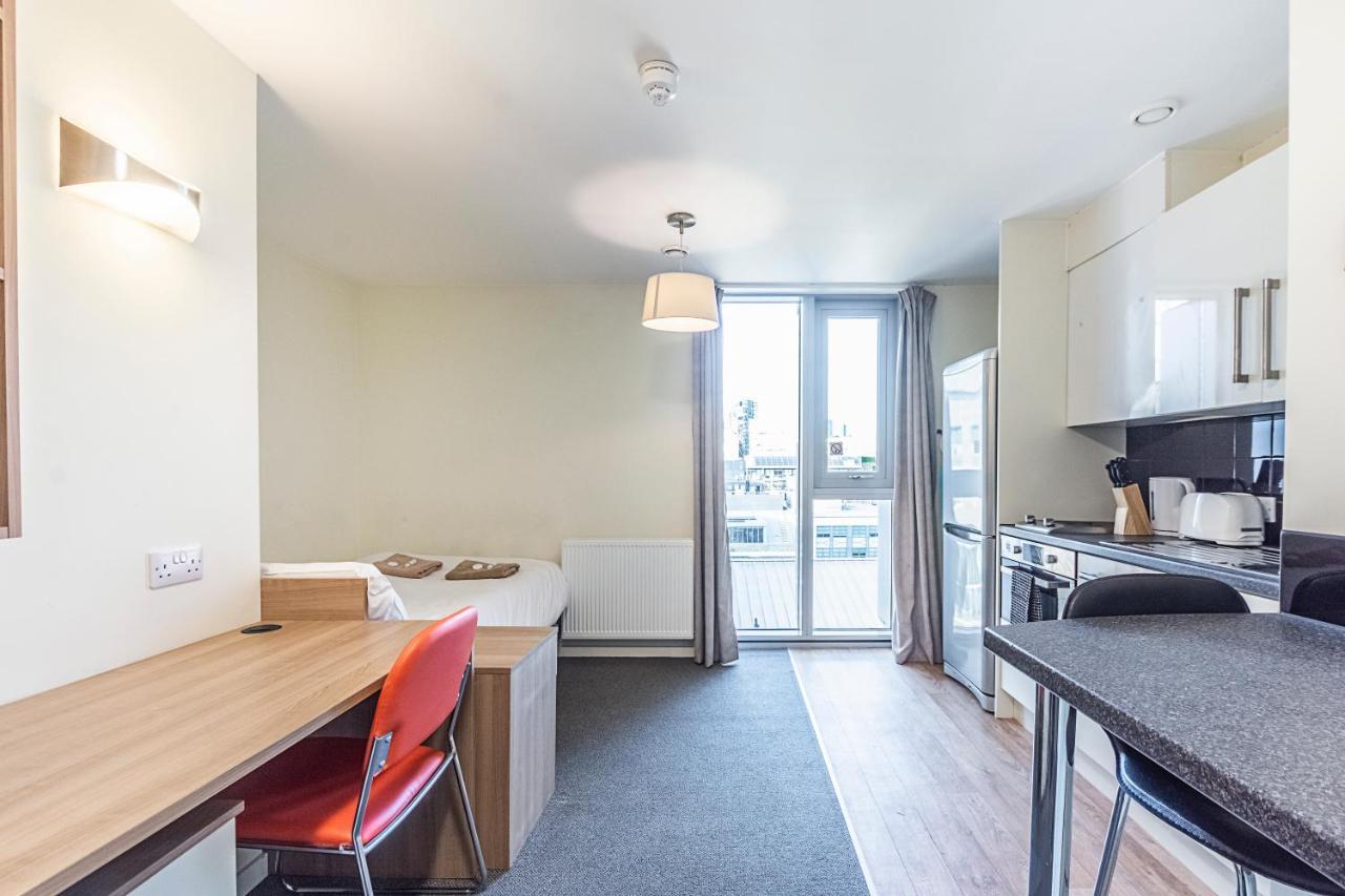 Ensuite Rooms, Southwark - Sk * London