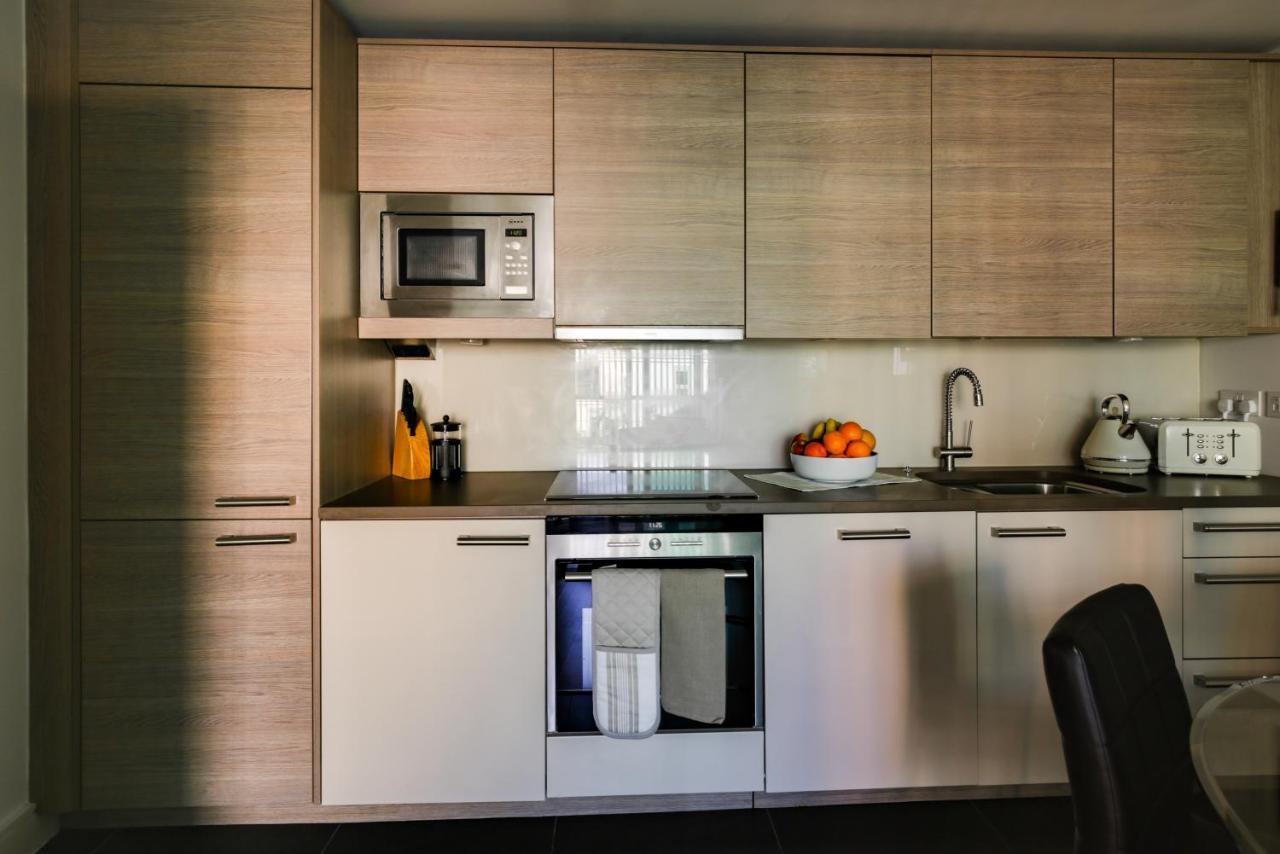 St. George Wharf By Thesqua.re Apartment