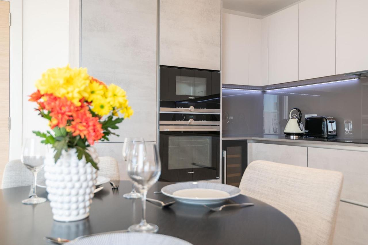 Modern Family Close To Victoria Station By Underthedoormat Apartamento