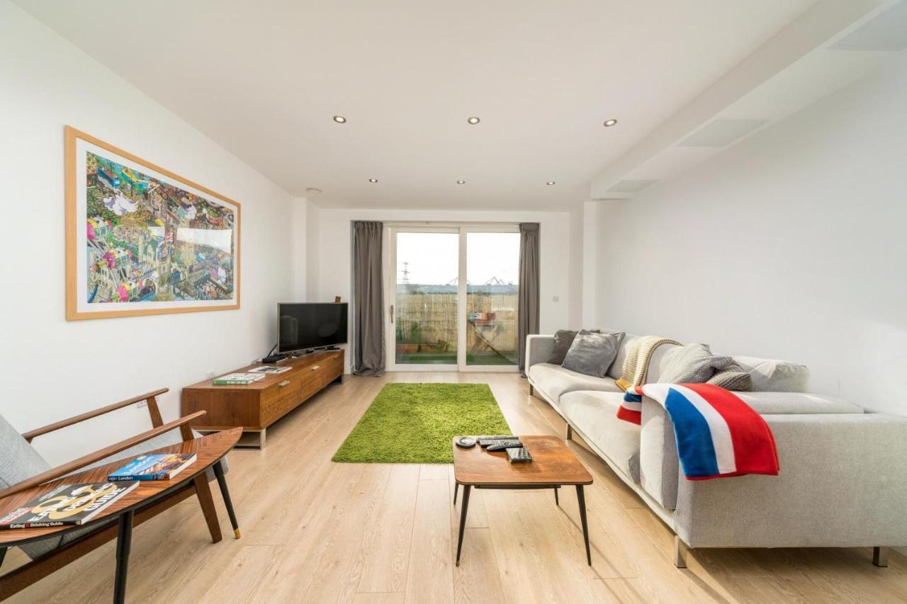 Apartamento New 2bd Flat 4mins To Excel Centre Fast City Links *