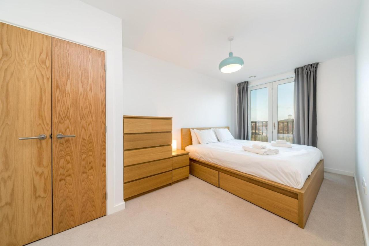 Apartamento New 2bd Flat 4mins To Excel Centre Fast City Links