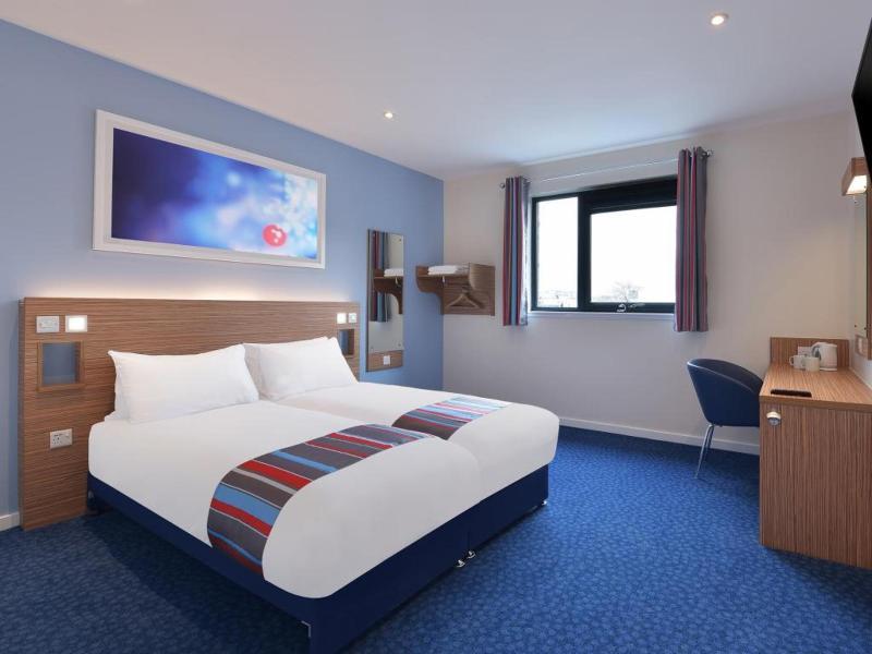 Travelodge Excel Hotel London