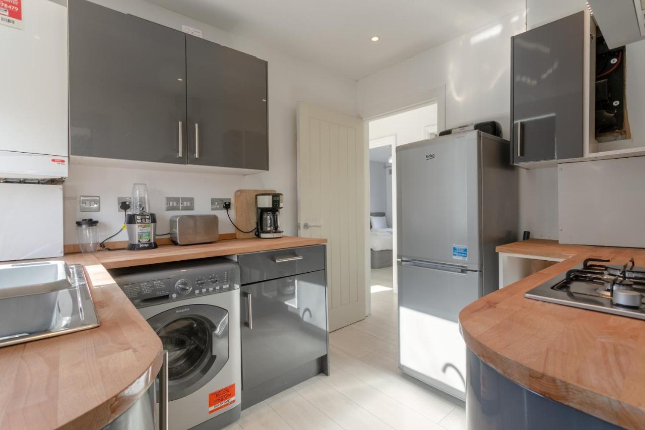 Apartment Modern 2 Bedroom In Morden *