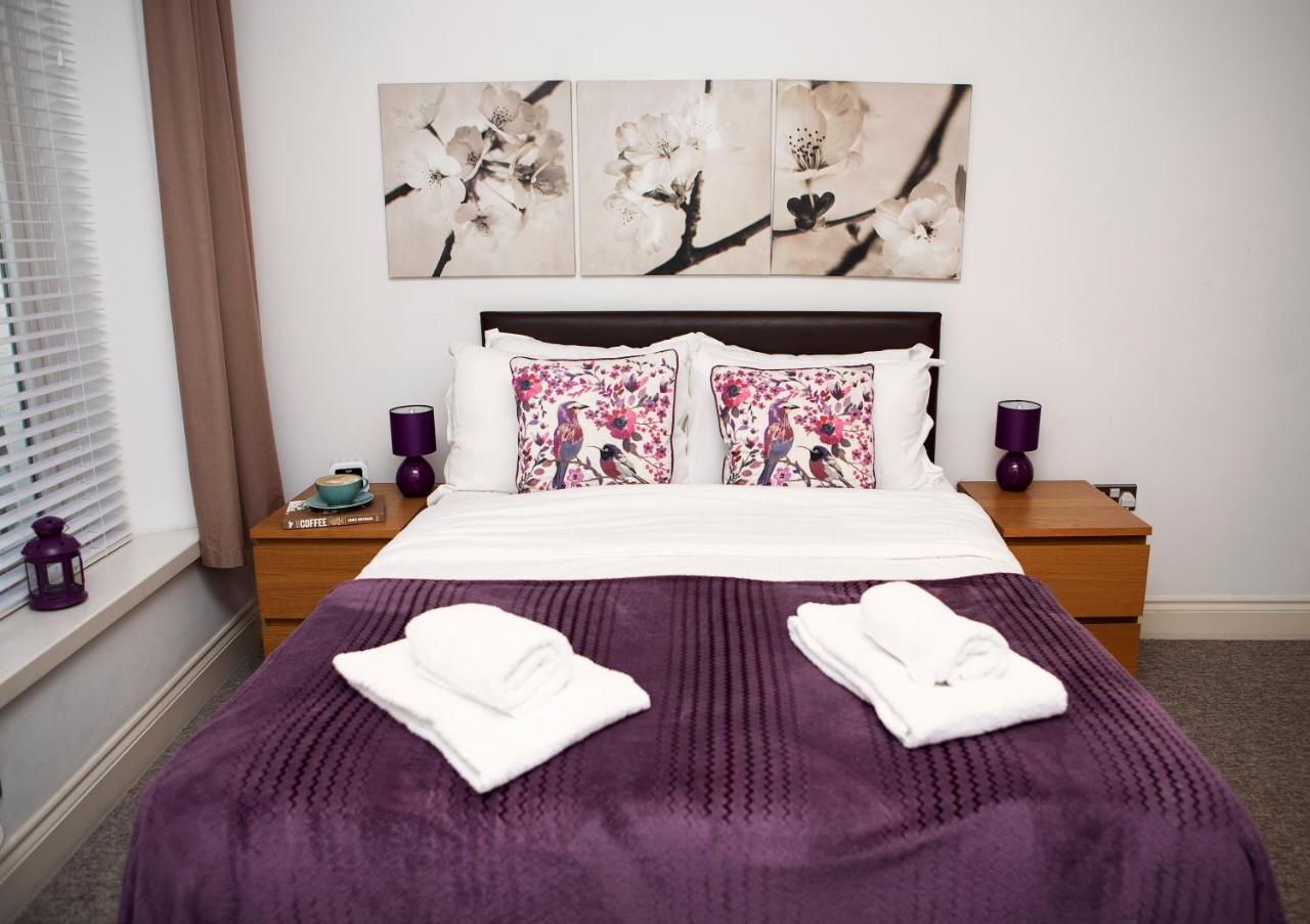 Apartment 1, Trafalgar Square 1st Floor By Indigo Flats *