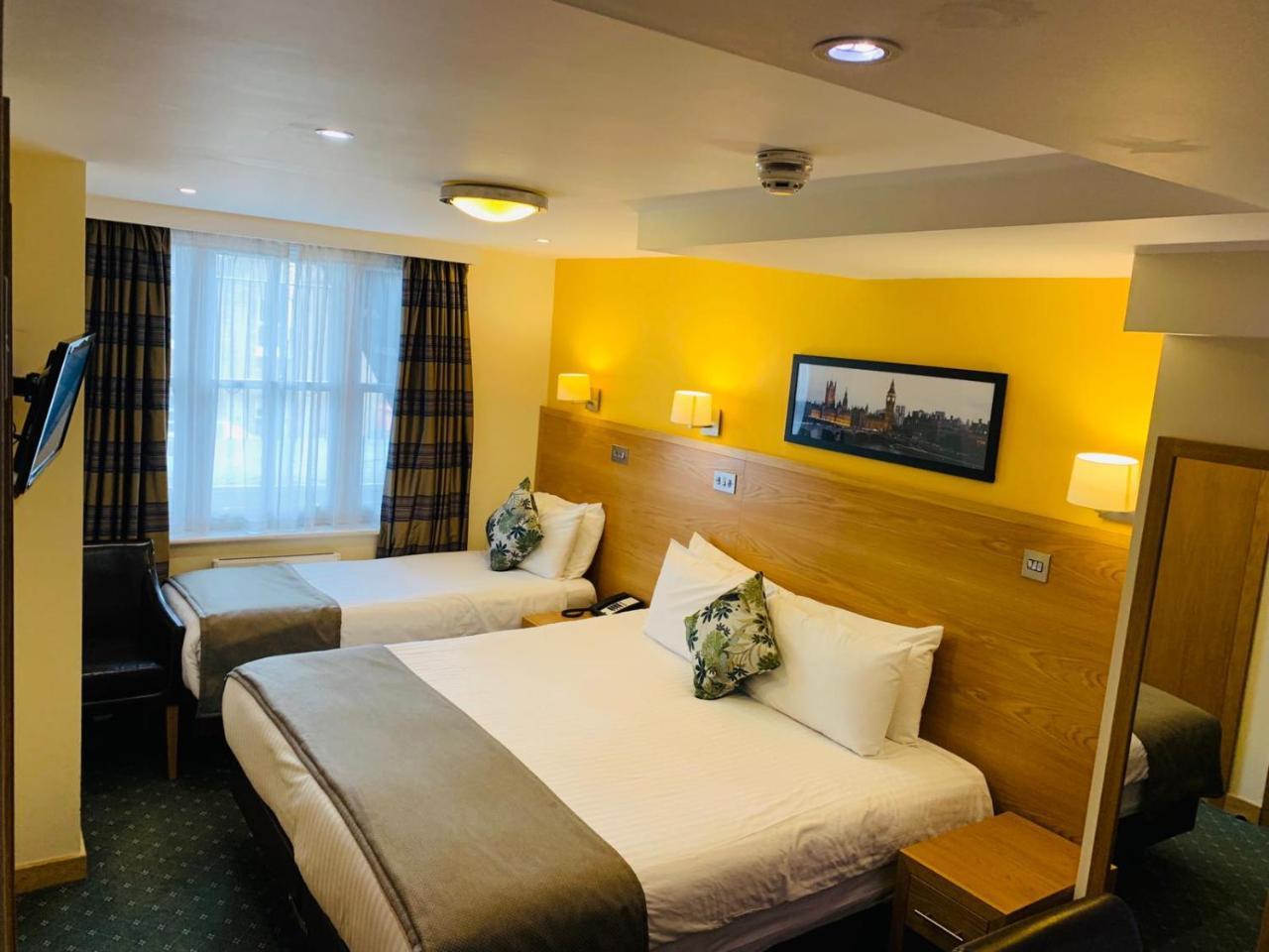 Regency Parkside Hotel