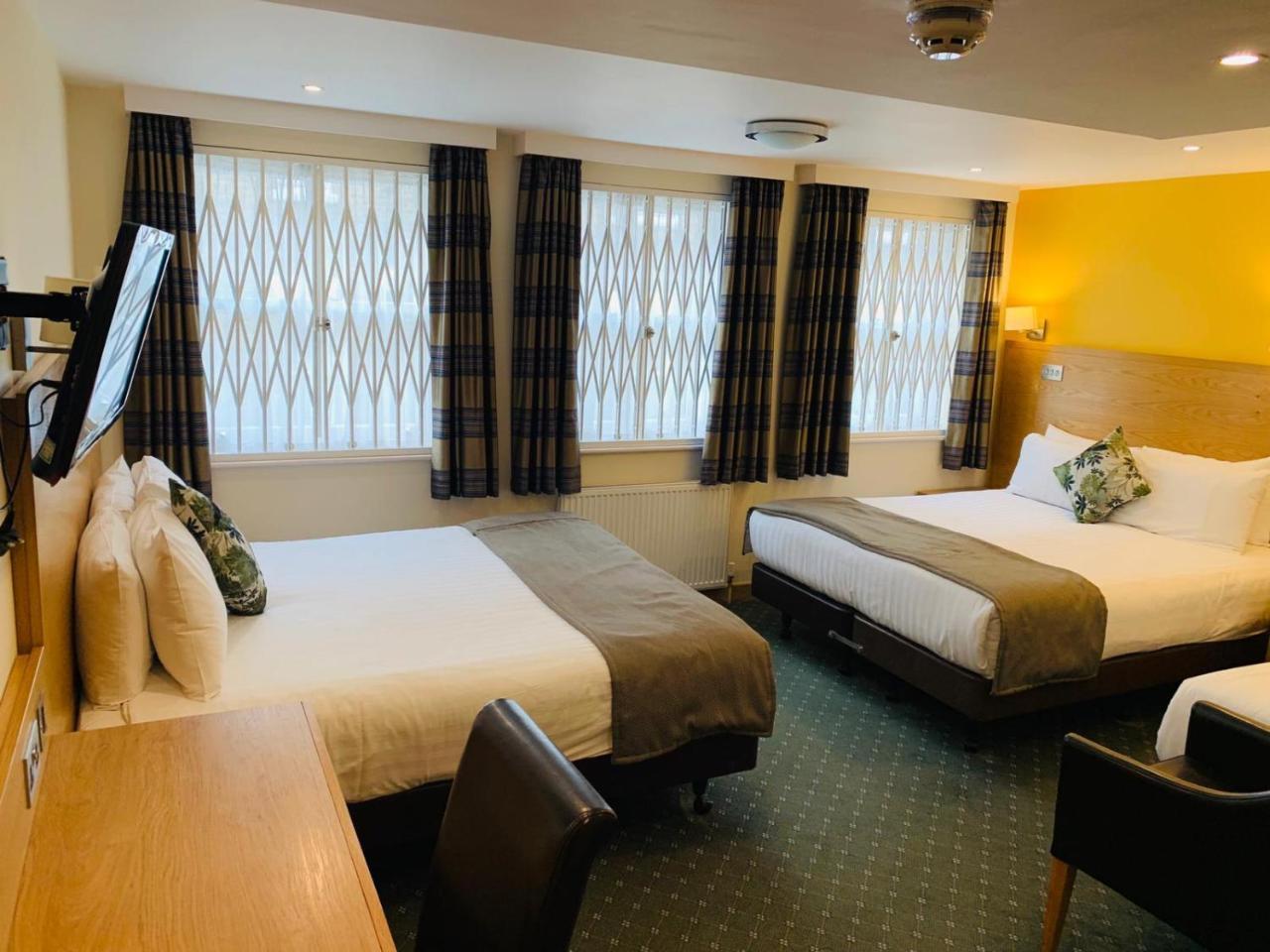 Regency Parkside 4*