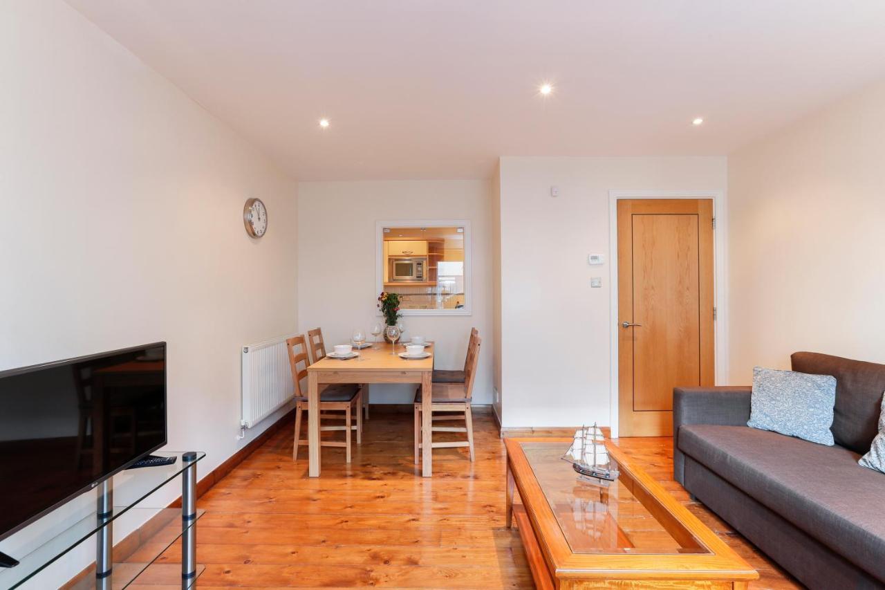Apartment Hyde Park London