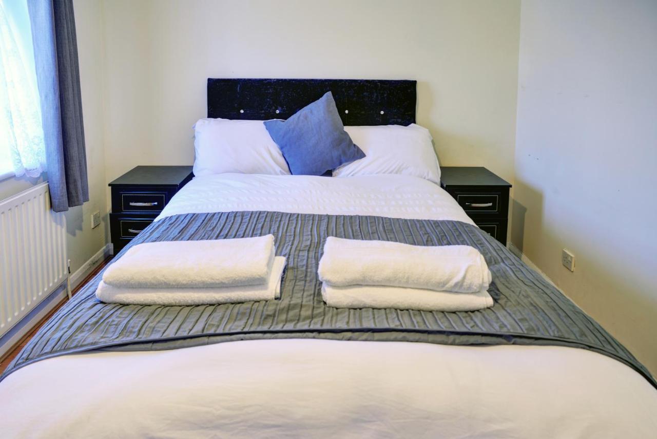 Apartment Stylish 2b House With Parking London