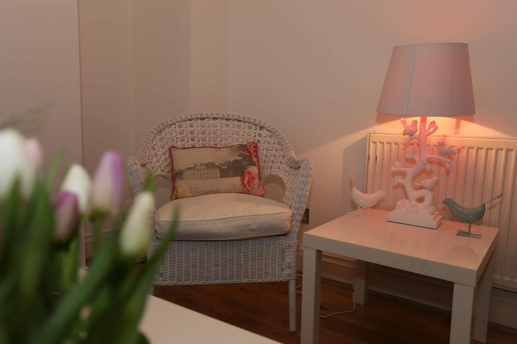 Short Lets In - Angel Apartment *