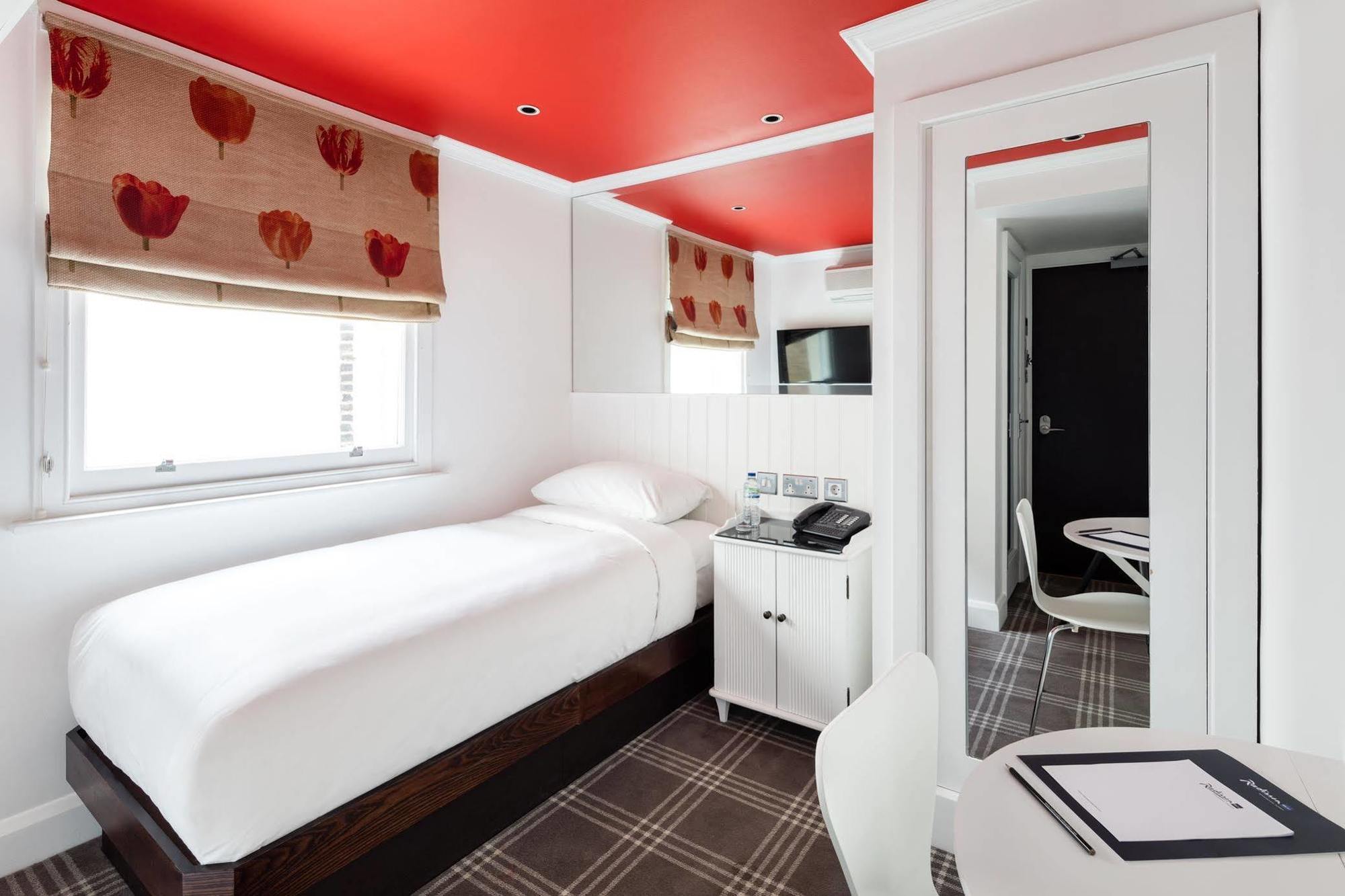 Radisson Blu Hotel, Marble Arch Hotel