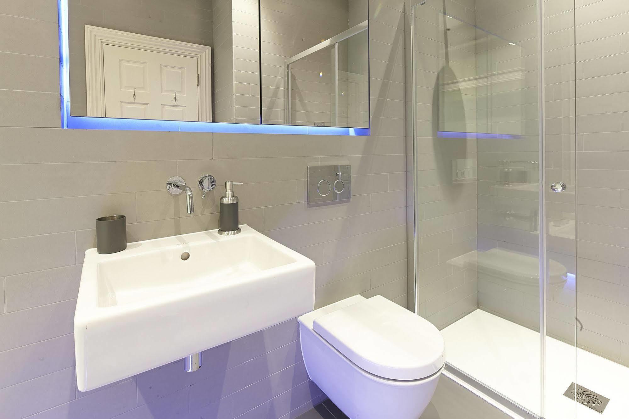 Stayo Exeter Street Hotel