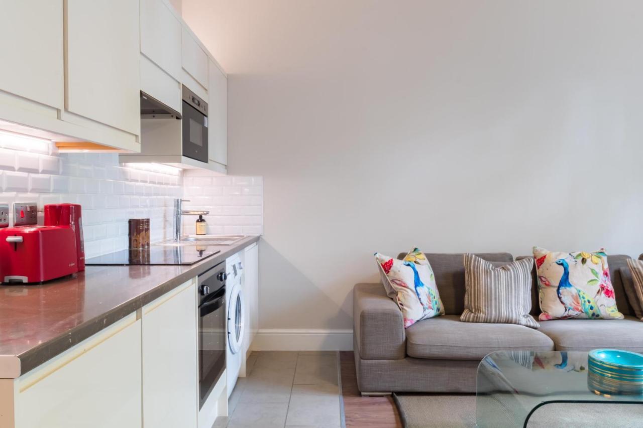 Gloucester Gardens Apartment London