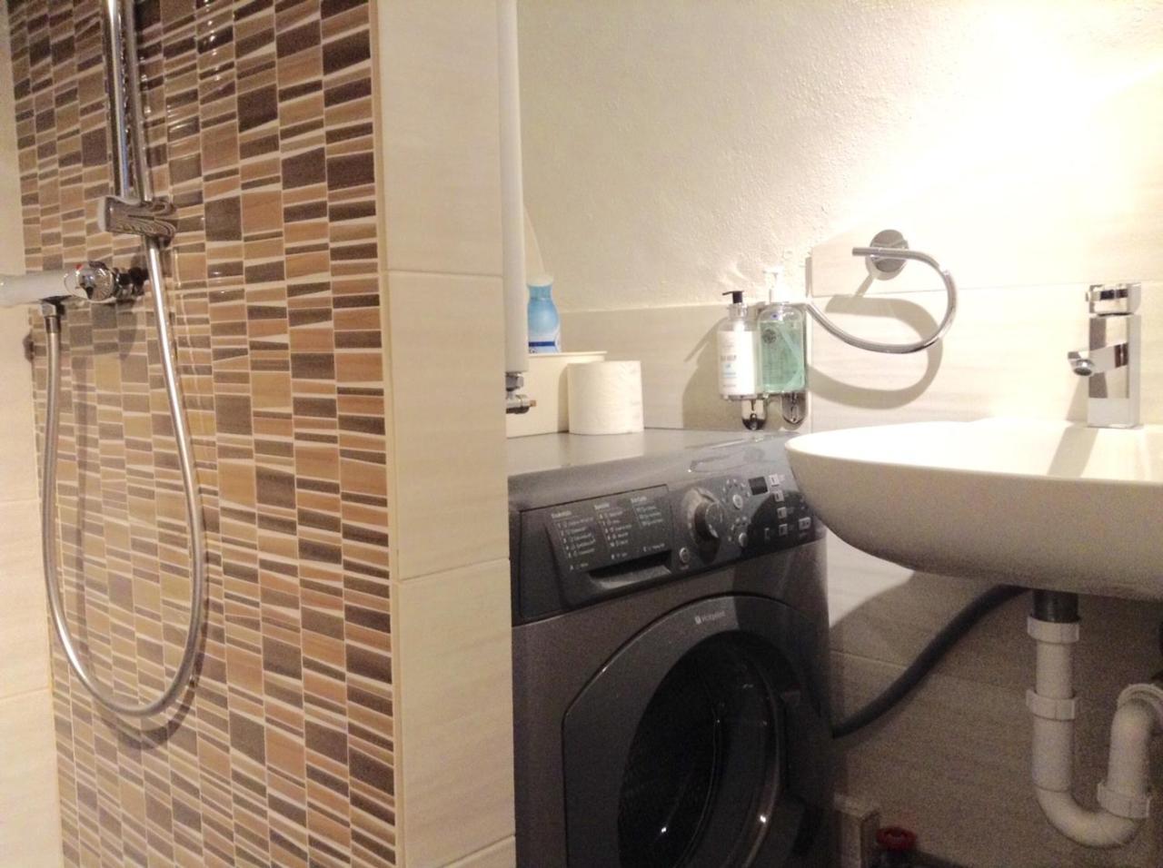Metro Victoria Apartment