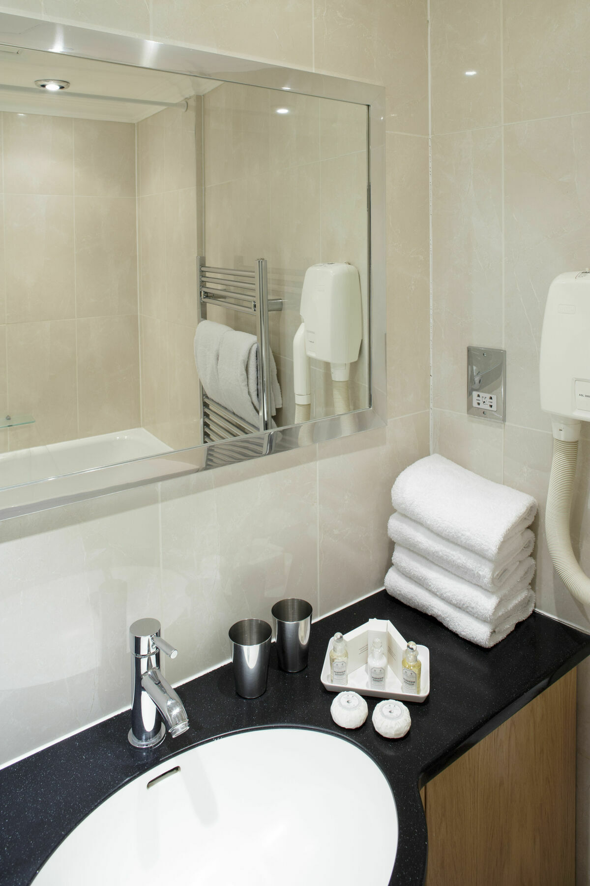 Apartment 10 Curzon Street By Mansley
