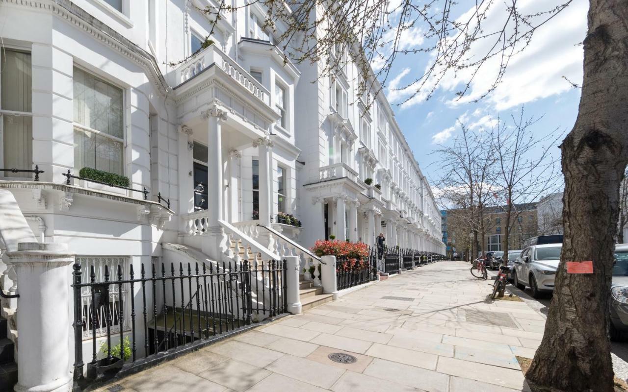 44a Palace Gardens Terrace * Londres
