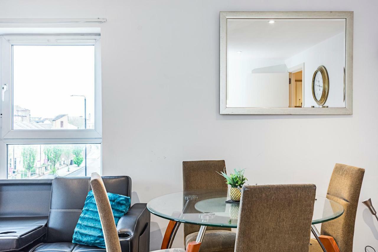 Apartment Canary Wharf/docklands/excel Spacious Apt E14 *