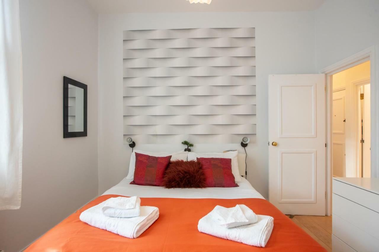 Tutti Frutti & Funky - Covent Garden Apartment London