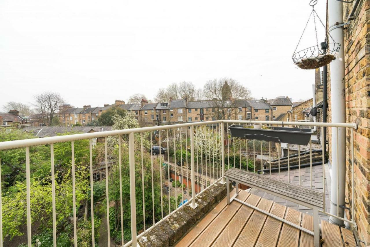 New Bohemian 2 Bedroom Victorian Flat In Dalston *