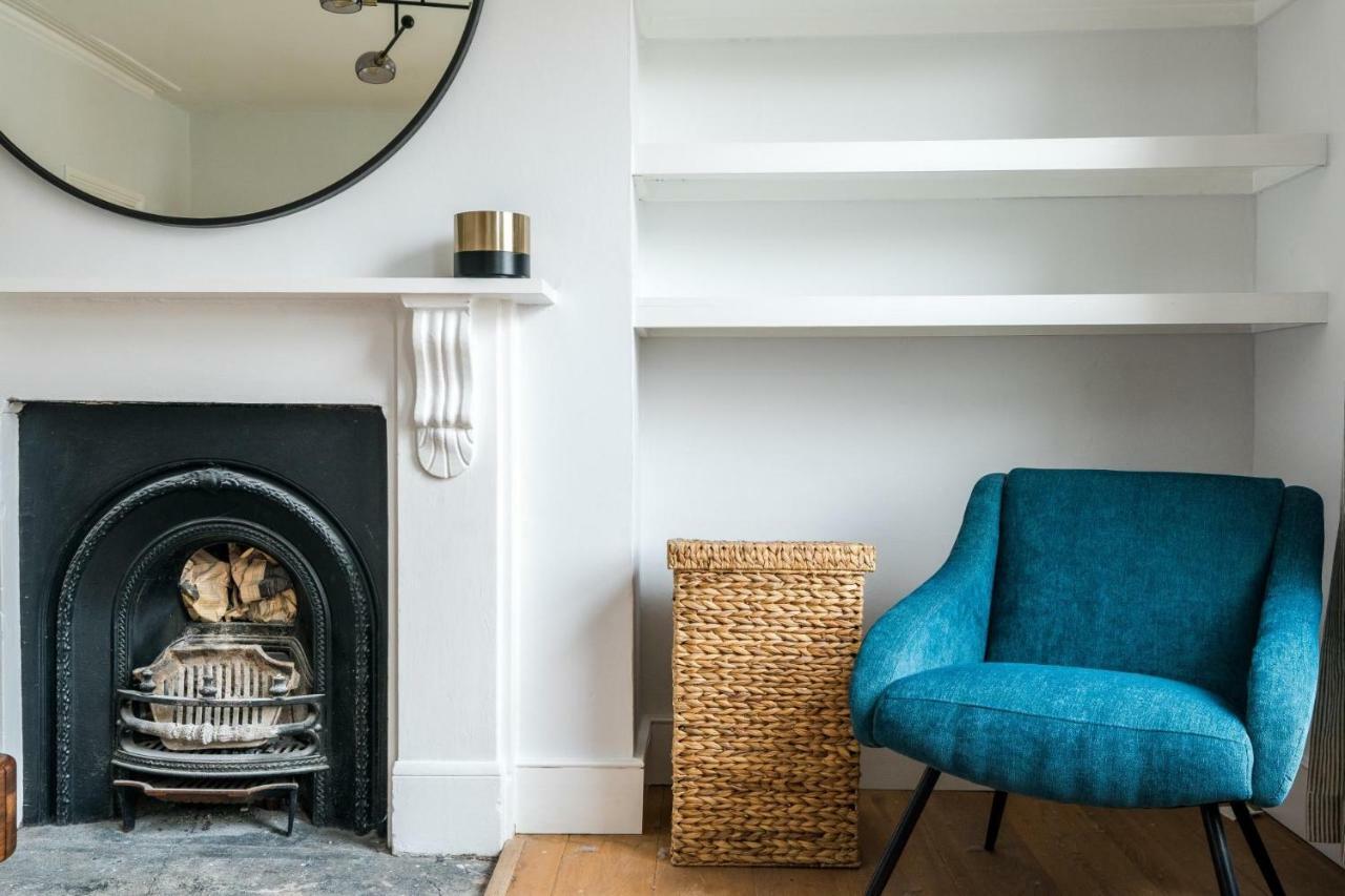 New Bohemian 2 Bedroom Victorian Flat In Dalston Apartment London