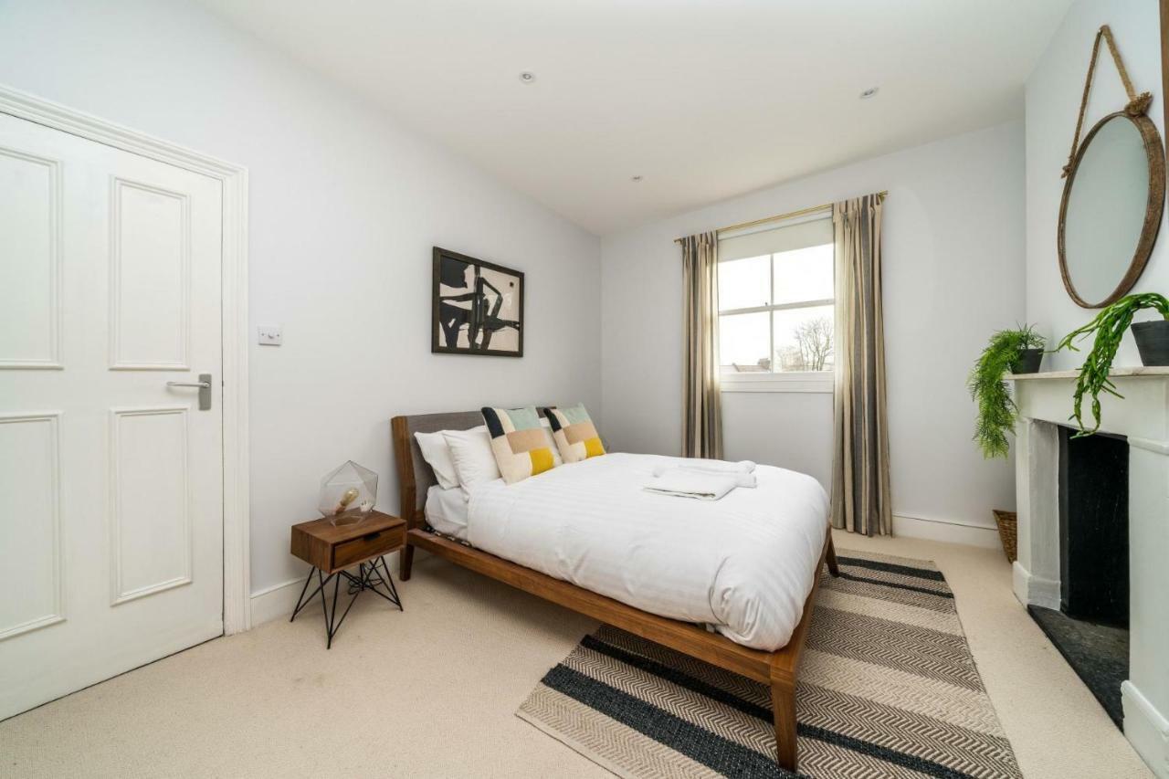 New Bohemian 2 Bedroom Victorian Flat In Dalston Apartment London