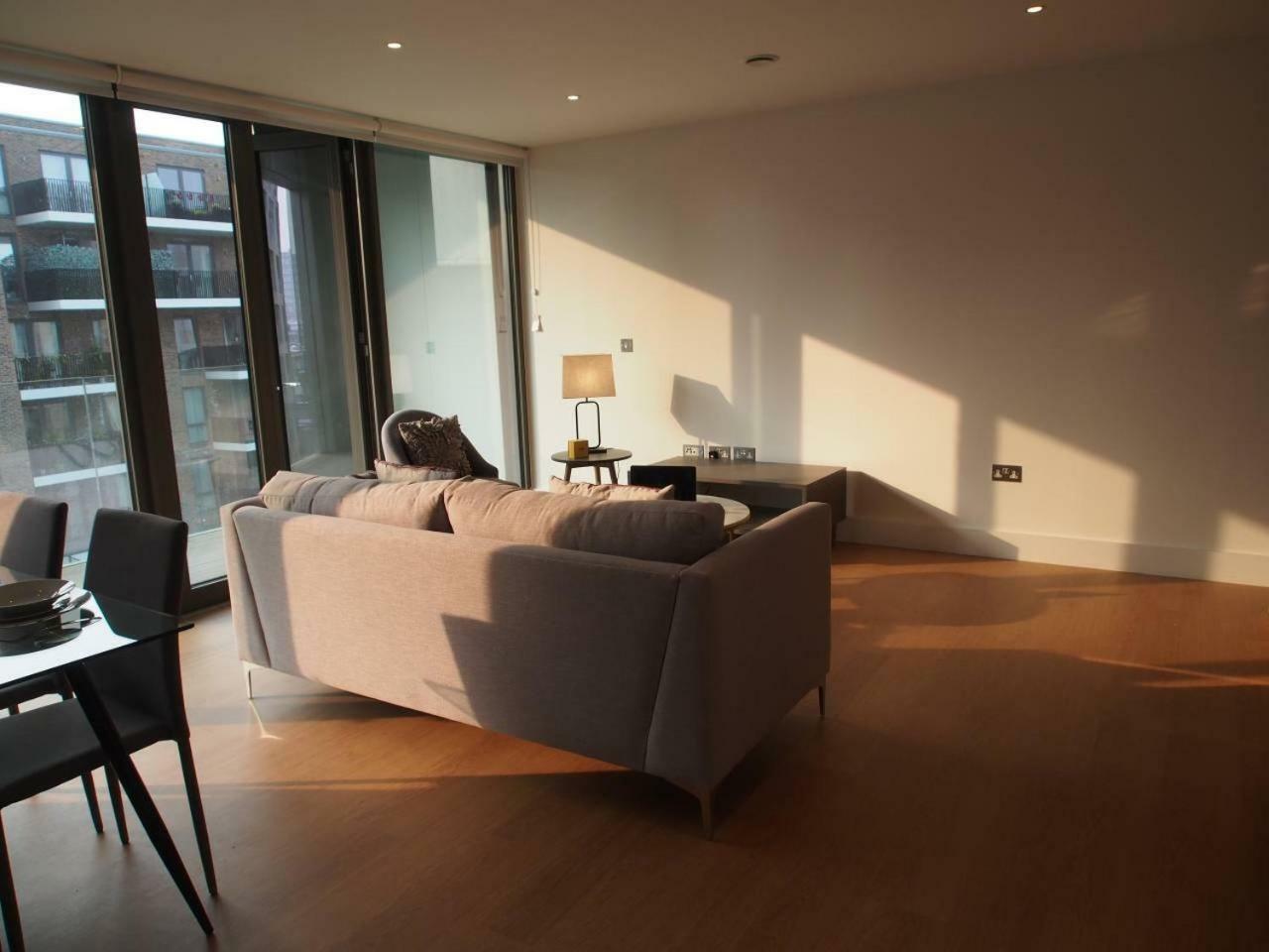 Stunning Brand New - Westminster Apartment *