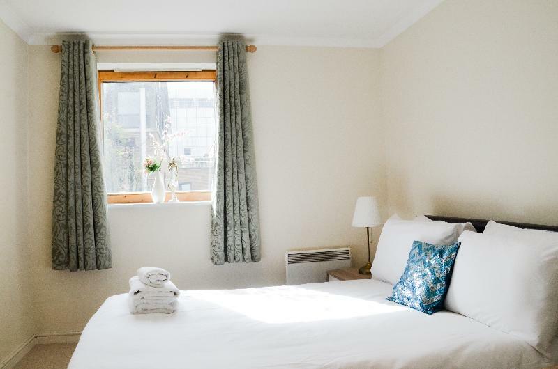 Oyo 139 Meridian Place 2 Bed Hotel 3*