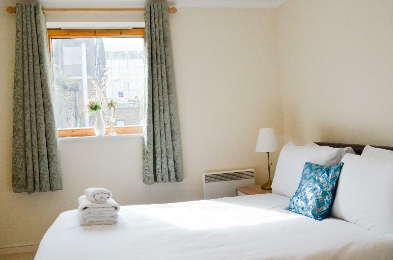 Oyo 139 Meridian Place 2 Bed Hotel 3*