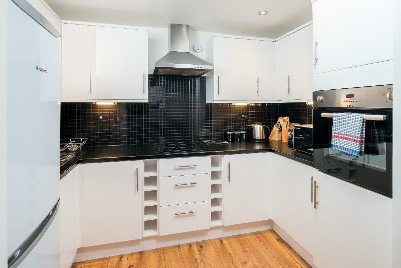 Oyo 126 Flat 1 21 Lower Marsh Waterloo