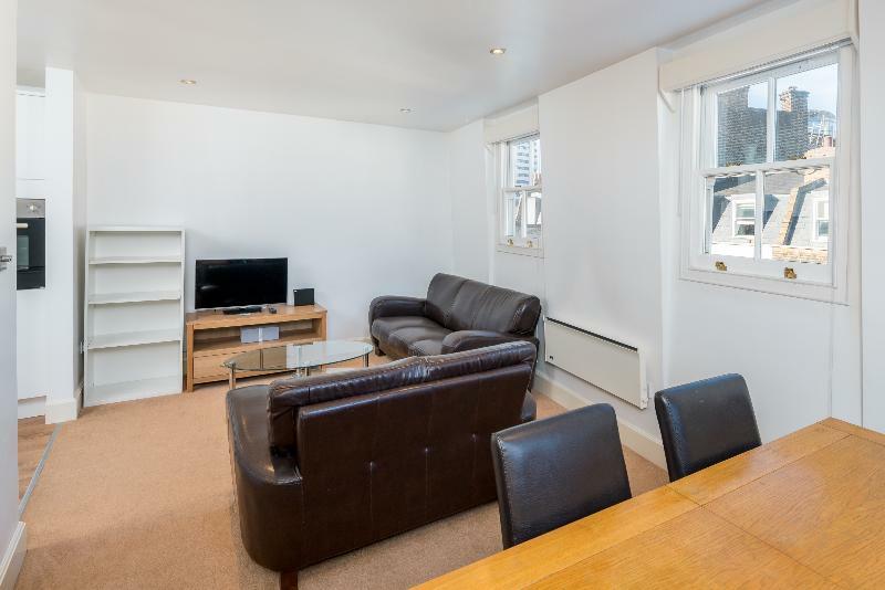 Oyo 126 Flat 1 21 Lower Marsh Waterloo Hotel London