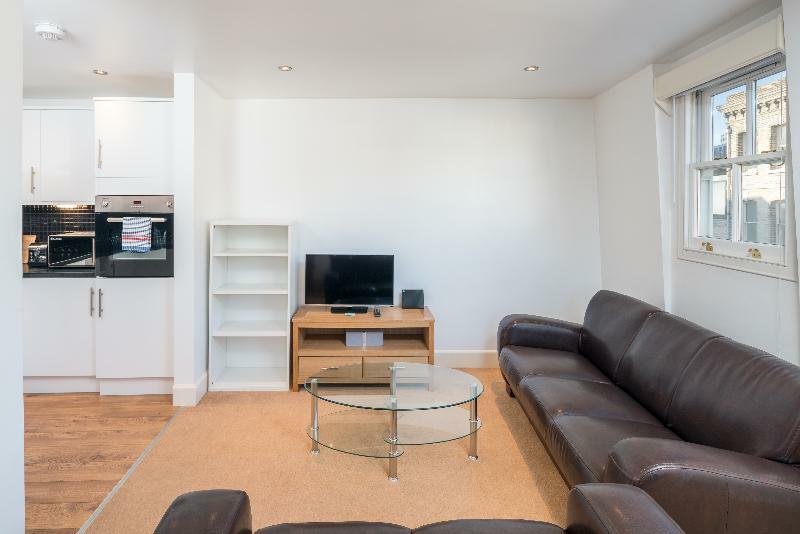 Oyo 126 Flat 1 21 Lower Marsh Waterloo 3* London