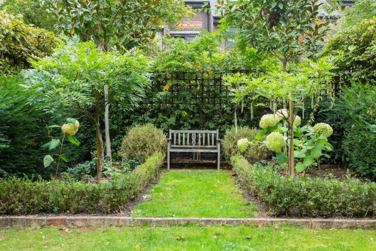 Aldridge Road Ii By Onefinestay London
