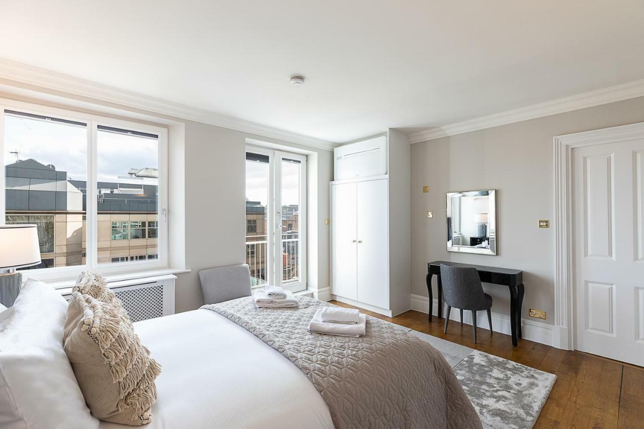 Stylish New Flat Near Mayfair & Piccadilly Circus! Apartment London