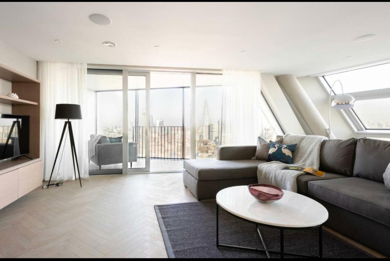 36th Floor Semi Penthouse