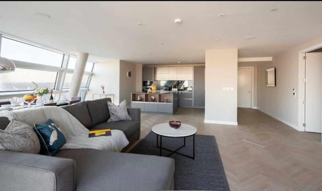 Apartment 36th Floor Semi Penthouse