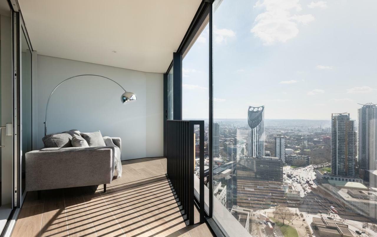 36th Floor Semi Penthouse * London