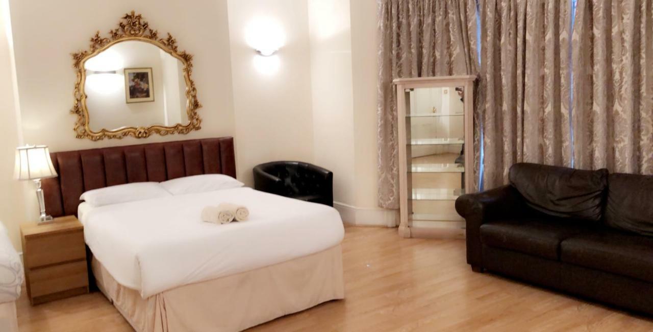 Apartment Hyde Park Residences London