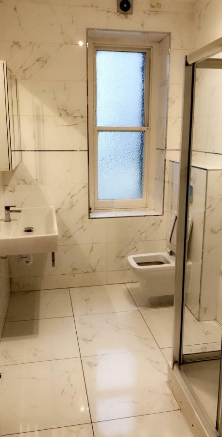 Hyde Park Residences Apartment *