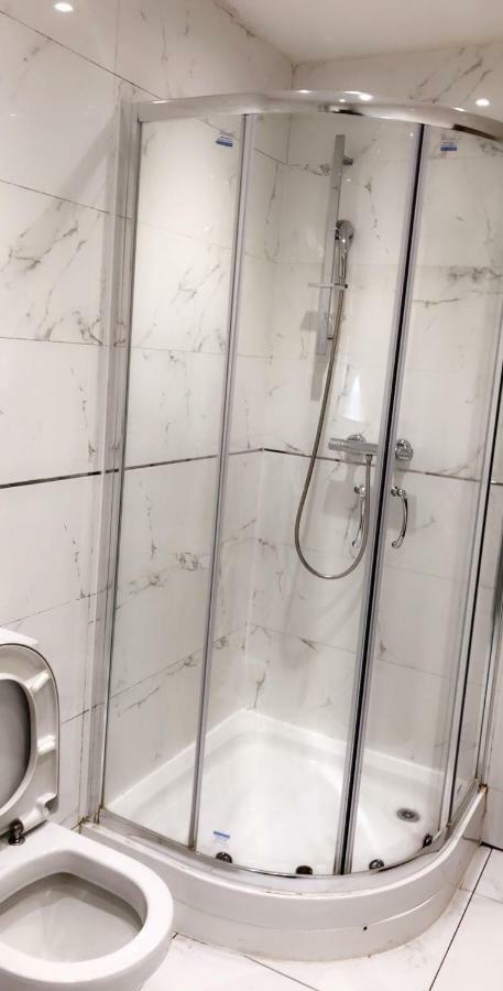 Hyde Park Residences Apartment *