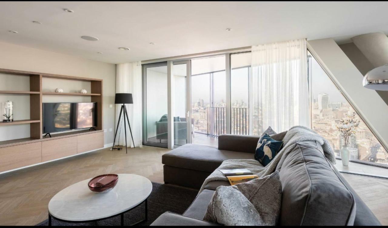 36th Floor Semi Penthouse *
