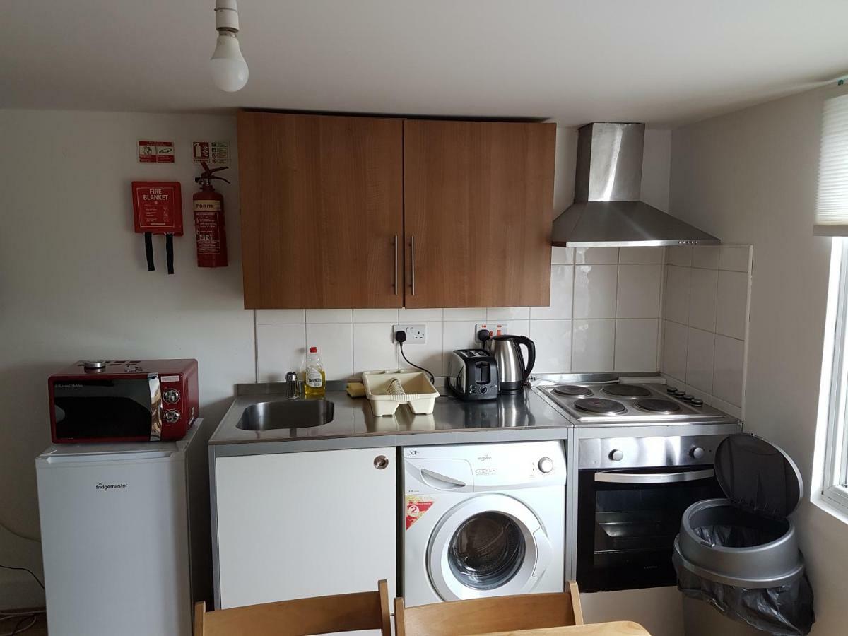 Apartment Queen Park London