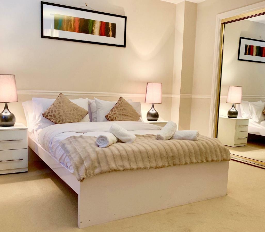 The Elegant Mayfair *