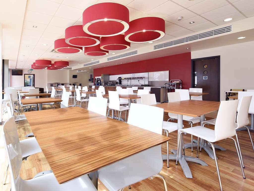 Travelodge Stratford Hotel